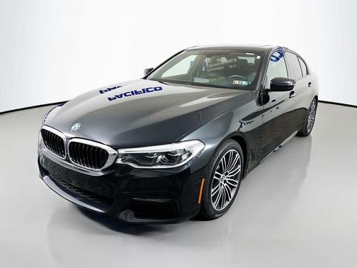Black Sapphire Metallic 2017 BMW 540 i xDrive