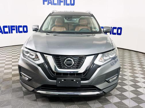 Gun Metallic 2018 Nissan Rogue SL