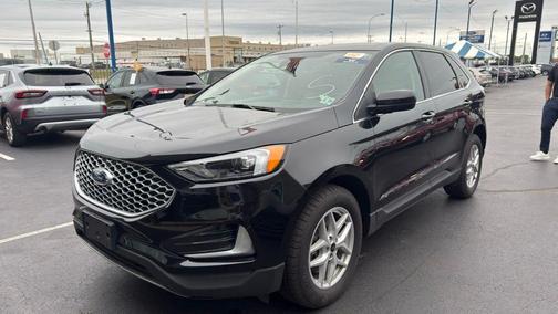 Black Metallic 2024 Ford Edge SEL