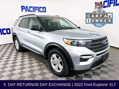 Silver Metallic 2022 Ford Explorer XLT