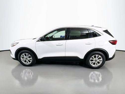Oxford White 2023 Ford Escape Active