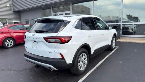 Oxford White 2023 Ford Escape Active