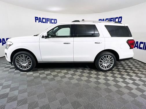 White Metallic 2023 Ford Expedition Limited