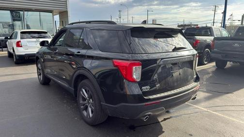 Black Metallic 2023 Ford Explorer XLT