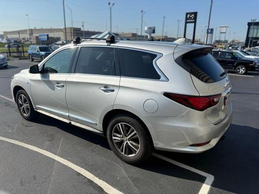 2018 INFINITI QX60 Base