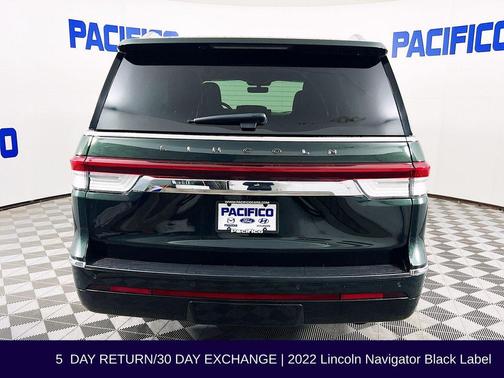 2022 Lincoln Navigator Black Label