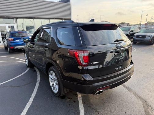 2017 Ford Explorer sport