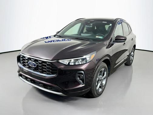 Cinnabar Red Metallic 2023 Ford Escape ST-Line Select