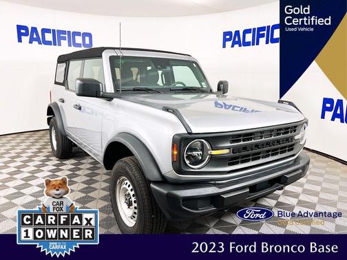 2023 Ford Bronco Base