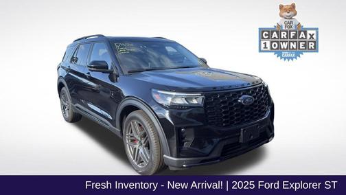 Black Metallic 2025 Ford Explorer ST