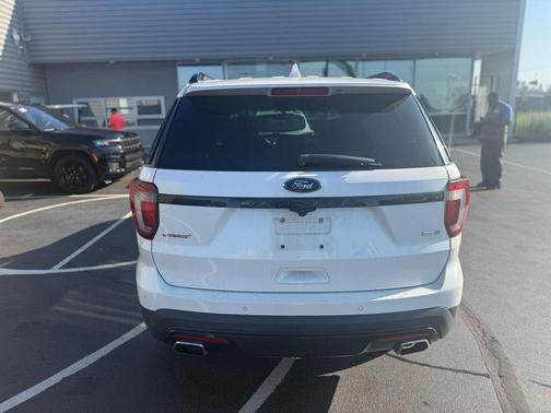 2017 Ford Explorer sport