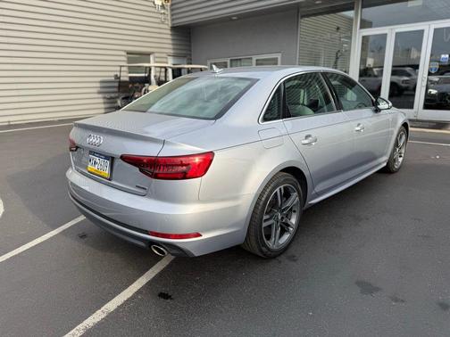 2017 Audi A4 2.0T Prestige