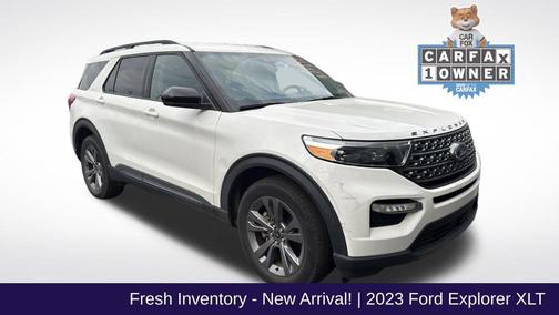 White Metallic 2023 Ford Explorer XLT