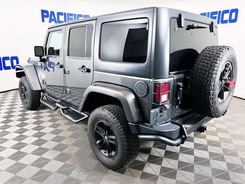 Granite Crystal Clearcoat Metallic 2017 Jeep Wrangler Unlimited Sahara