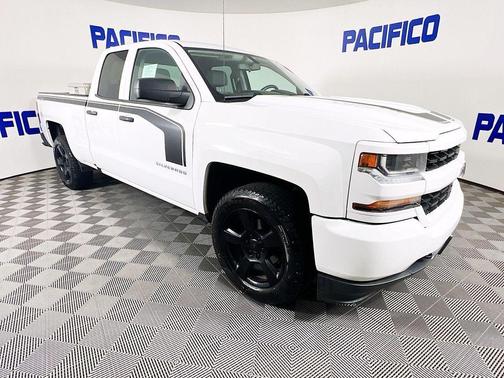 2018 Chevrolet Silverado 1500 Custom