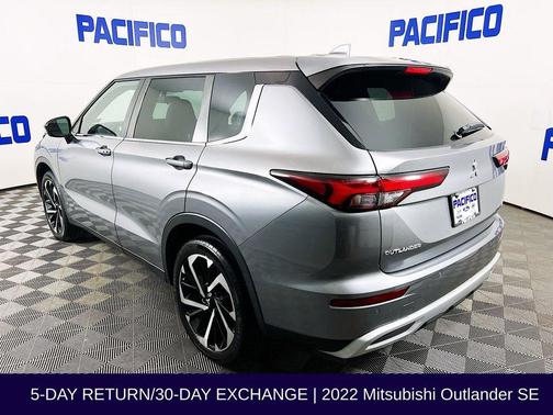 2022 Mitsubishi Outlander SE