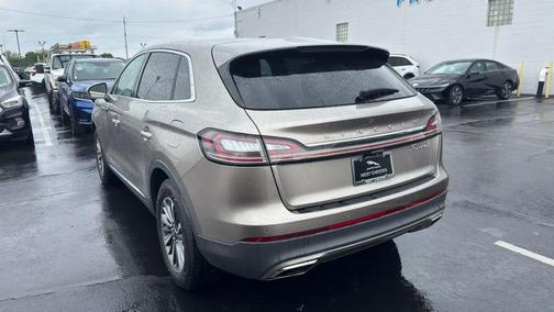 Mocha 2019 Lincoln Nautilus Select