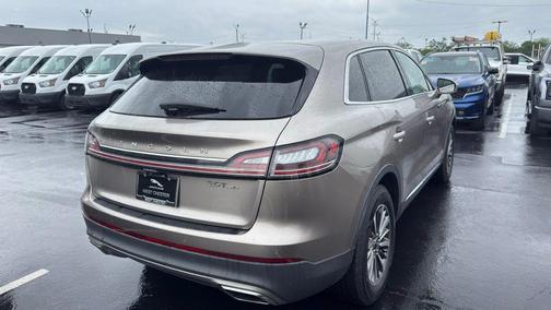 Mocha 2019 Lincoln Nautilus Select