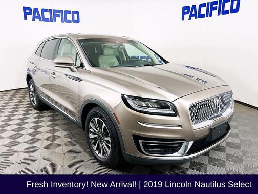 Mocha 2019 Lincoln Nautilus Select