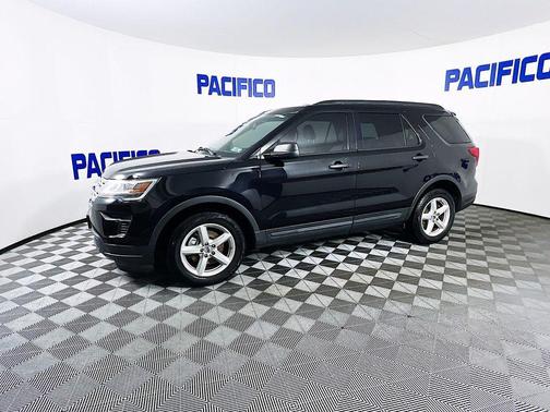 2018 Ford Explorer Base