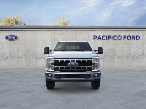 2025 Ford F-350 XLT