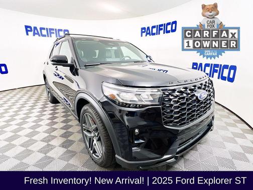 2025 Ford Explorer ST