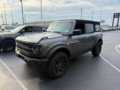 2024 Ford Bronco Black Diamond