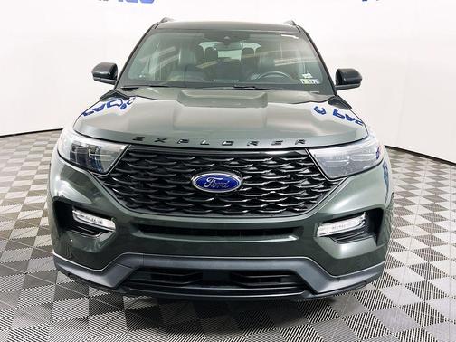 2022 Ford Explorer ST-Line