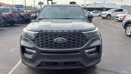 2022 Ford Explorer ST-Line