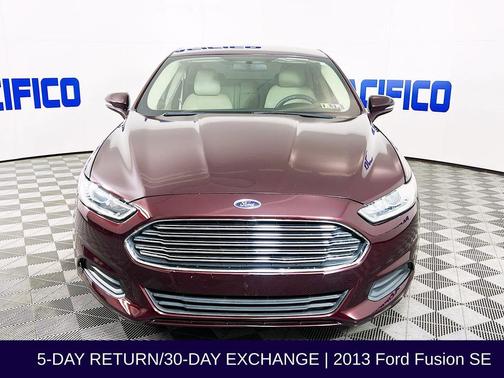Bordeaux 2013 Ford Fusion SE