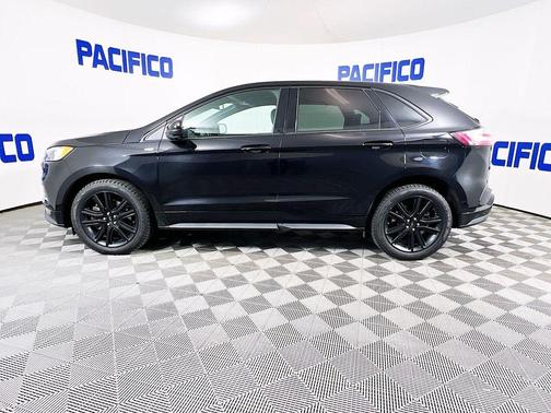 2022 Ford Edge ST Line