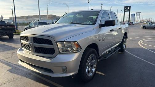 Bright Silver Clearcoat Metallic 2018 RAM 1500 Express