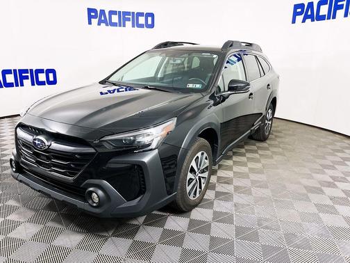 Crystal Black Silica 2023 Subaru Outback Premium