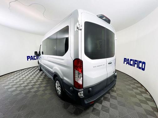 2024 Ford Transit-350 XLT