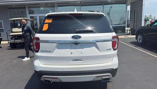 White Platinum Clearcoat Metallic 2017 Ford Explorer Platinum