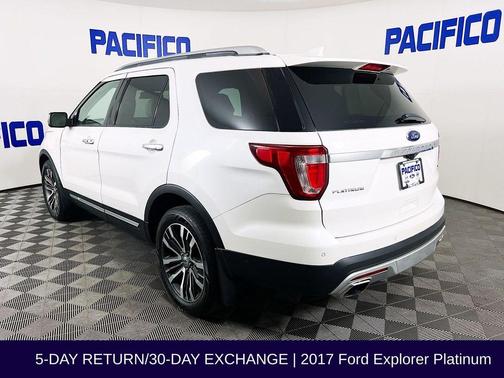 White Platinum Clearcoat Metallic 2017 Ford Explorer Platinum