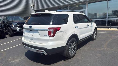 White Platinum Clearcoat Metallic 2017 Ford Explorer Platinum