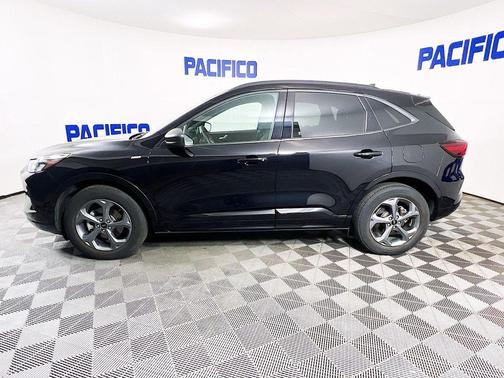 Agate Black Metallic 2023 Ford Escape ST-Line