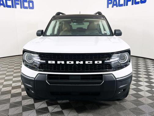Oxford White 2025 Ford Bronco Sport Outer Banks