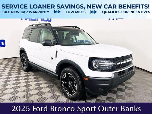 Oxford White 2025 Ford Bronco Sport Outer Banks