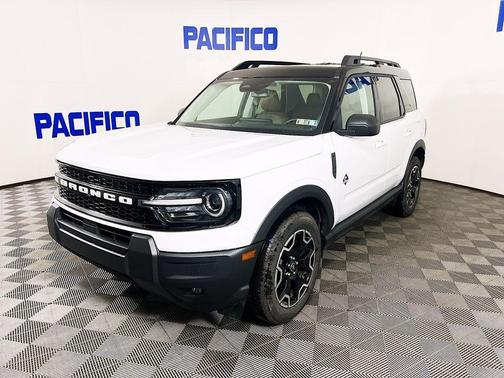 Oxford White 2025 Ford Bronco Sport Outer Banks