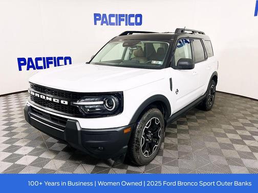 Oxford White 2025 Ford Bronco Sport Outer Banks