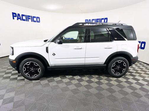 Oxford White 2025 Ford Bronco Sport Outer Banks