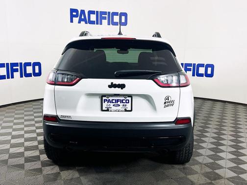 2022 Jeep Cherokee X