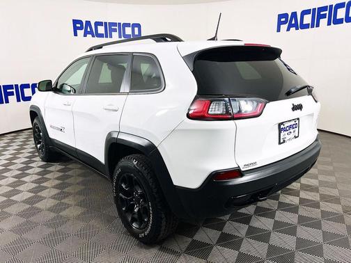 2022 Jeep Cherokee X