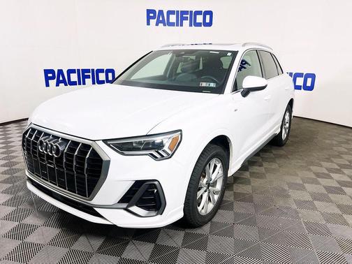 Arkona White 2025 Audi Q3 45 S line Premium
