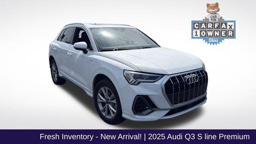 Arkona White 2025 Audi Q3 45 S line Premium