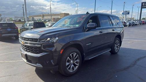 Dark Ash Metallic 2022 Chevrolet Tahoe LS