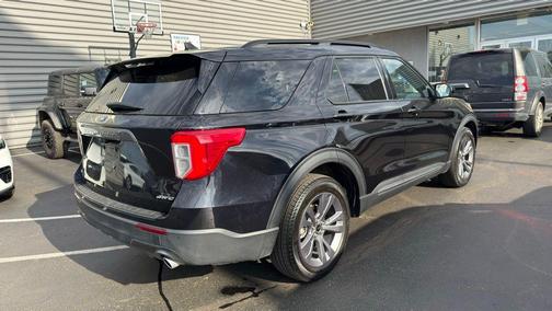 Agate Black Metallic 2024 Ford Explorer XLT