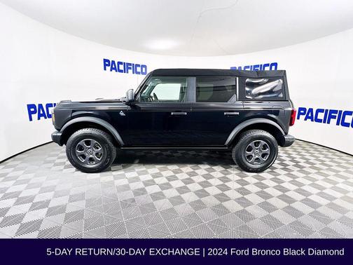 2024 Ford Bronco Black Diamond